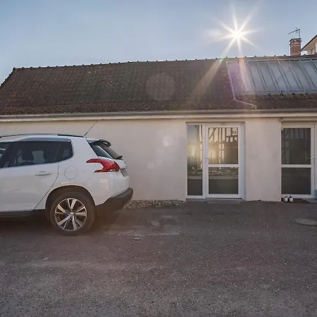 Lägenhet Loft Avec Jardin Et Parking Prive